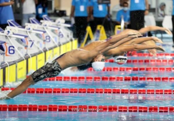 17 ميدالية تاريخية للإمارات في البطولة العربية للسباحة