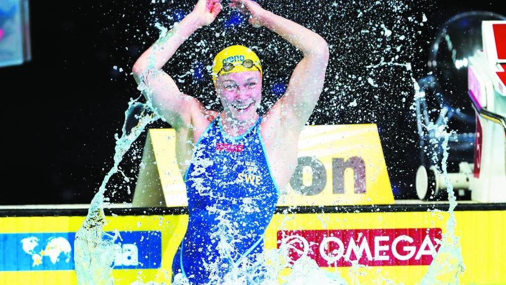 ختام النسخة الأجمل لمونديال السباحة بمكاسب إماراتية كبيرة